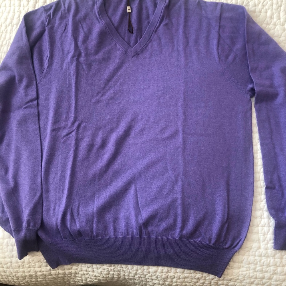 Men’s Peter Millar V-neck cashmere/cotton sweater. New with tags